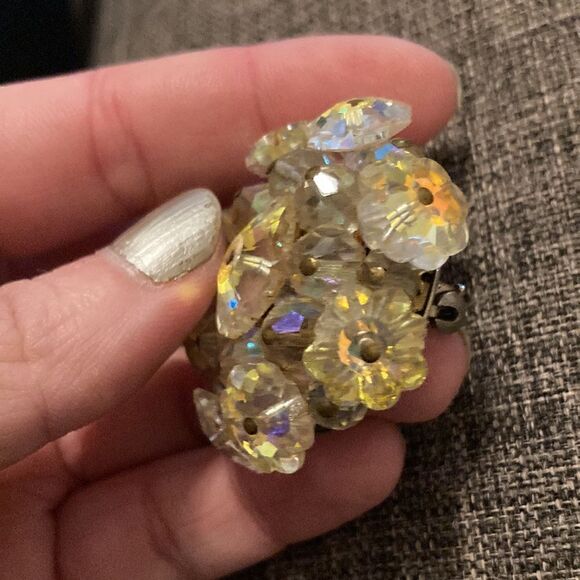 Vintage Clear Bead Cluster Brooch Pin 1.75” Size - Picture 4 of 5